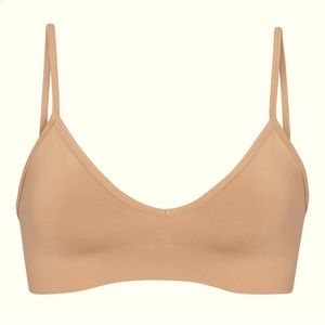 Skims Soft Smoothing Bralette NWOT